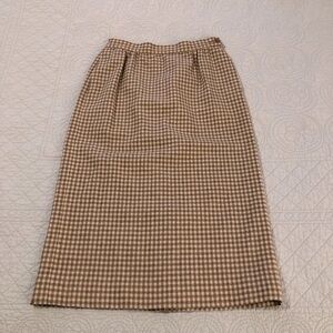 Vintage 80’s Pendleton houndstooth pencil a-line skirt. Size 2 petite.